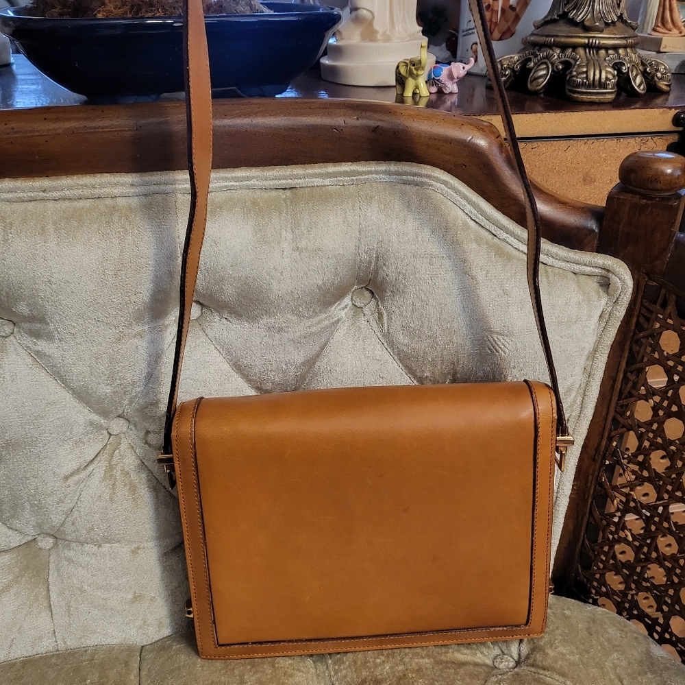 RARE Authentic Vintage Celine  horse carriage shouder bag - Picture 13 of 16